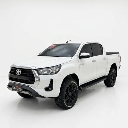 TOYOTA HILUX 2.8 D-4D TURBO DIESEL CD POWER PACK 4X4 MANUAL TOYOTA HILUX 2.8 D-4D TURBO DIESEL CD POWER PACK 4X4 MANUAL